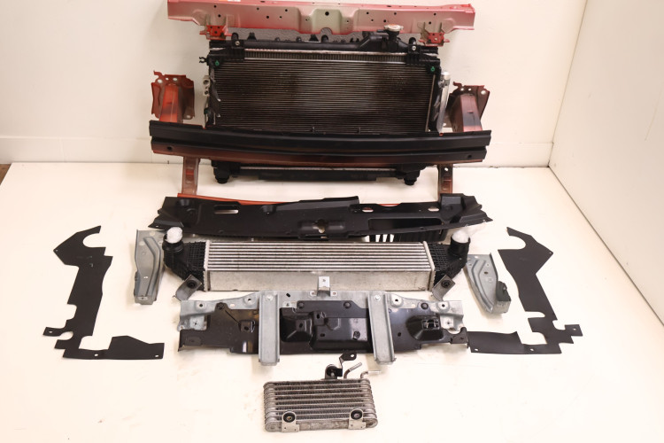MITSUBISHI ECLIPSE CROSS 1.5T PAS PRZEDNI CHŁODNICE 1530A242