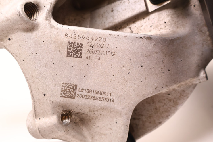 VOLVO XC40 2.0 D4 ZAWIESZENIE LEWE TYŁ 32246245, 32221134, 32221140