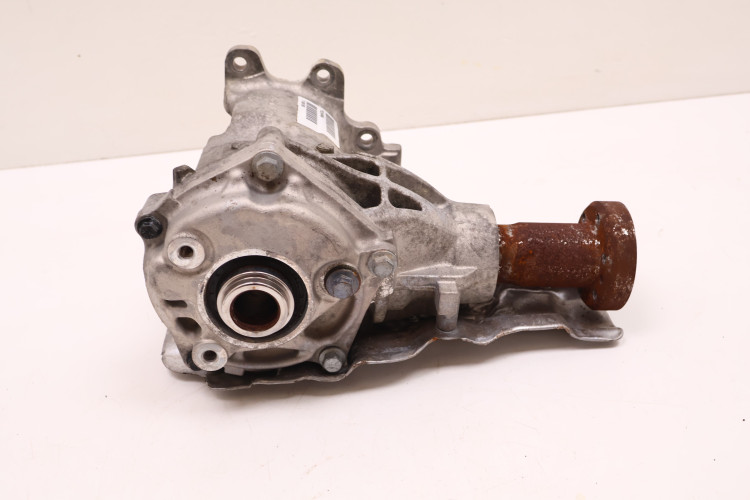 VOLVO XC40 2.0 D4 REDUKTOR DYFER MOST PRZÓD P32249466