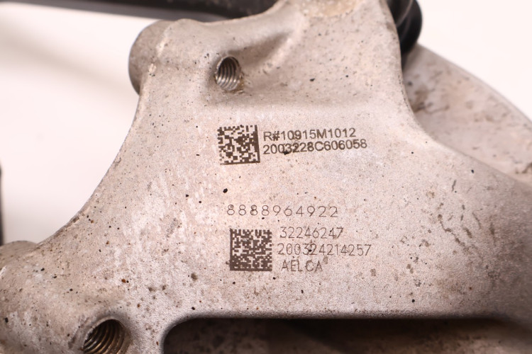 VOLVO XC40 ZAWIESZENIE PRAWE TYŁ 32221134, 32246247,