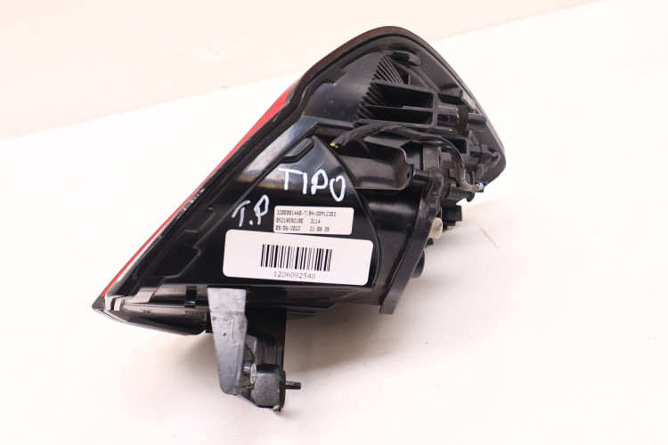 FIAT TIPO II LIFT LAMPA PRAWA TYŁ 521859210E