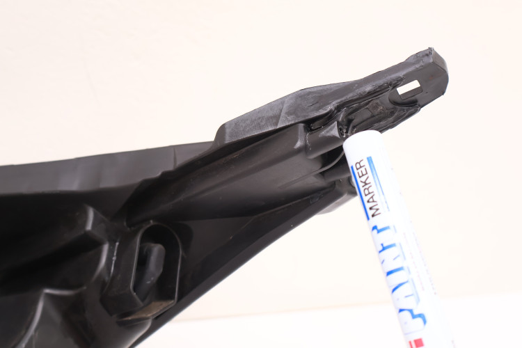 MITSUBISHI ECLIPSE CROSS LAMPA PRAWA PRZÓD FULL LED