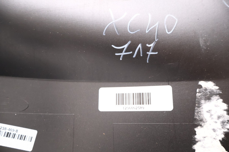 VOLVO XC40 ZDERZAK TYŁ 717 31449333
