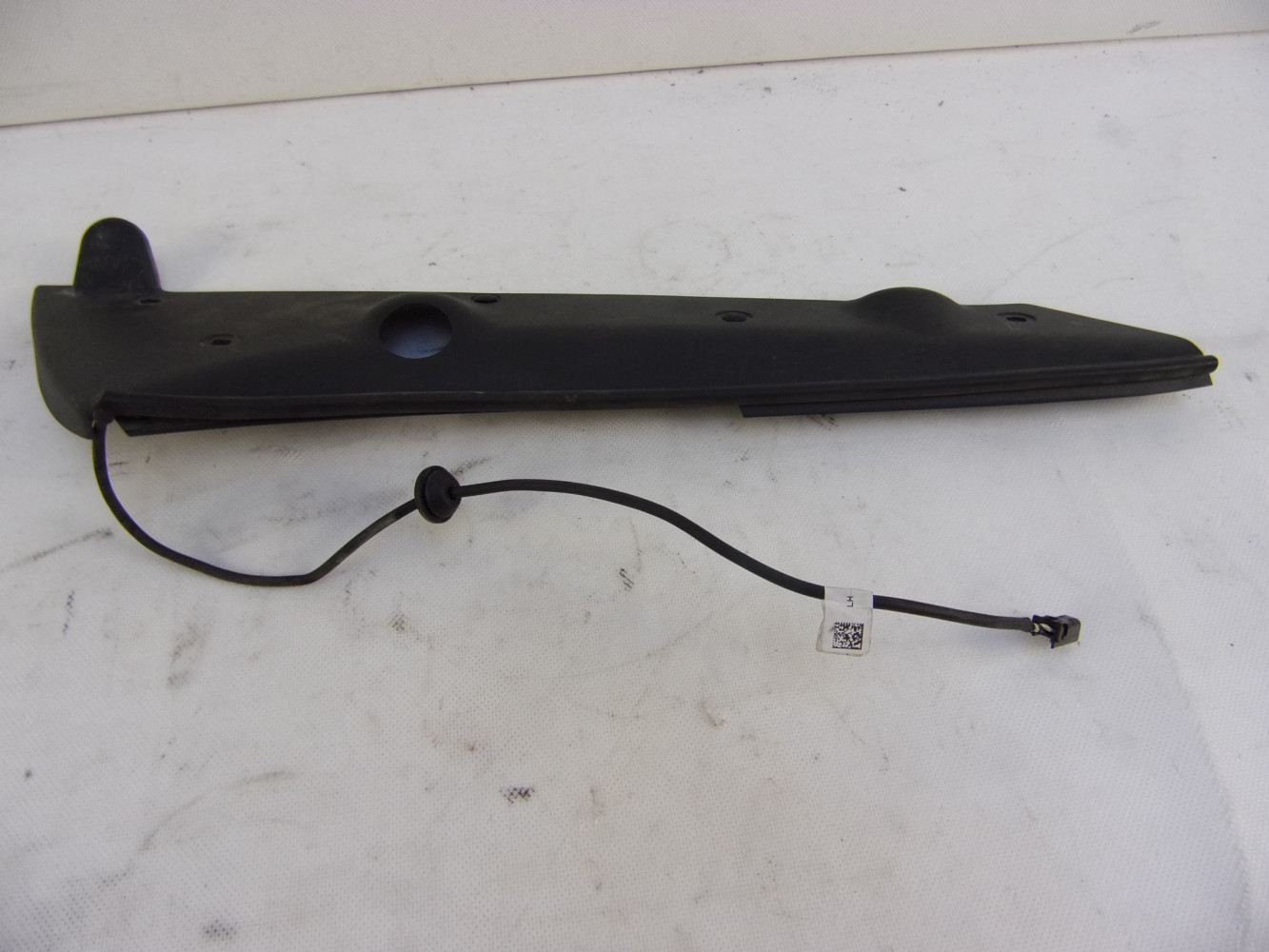 JEEP CHEROKEE KL CZUJNIK KLAPY BAGAŻNIKA LEWY 68103069 68103069AC
