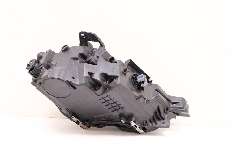 VOLVO XC60 II LAMPA LEWA PRZÓD UK 31420413