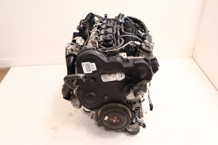 VOLVO XC40 2.0 D4 SILNIK D4204T12