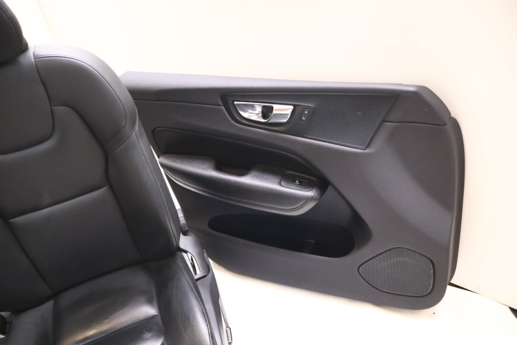 VOLVO XC60 II FOTEL FOTELE KANAPA UK