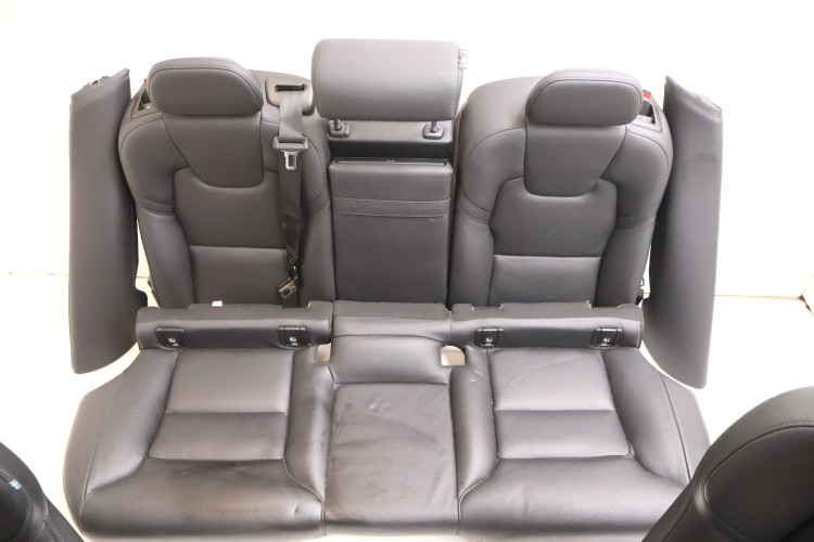 VOLVO XC60 II FOTEL FOTELE KANAPA UK