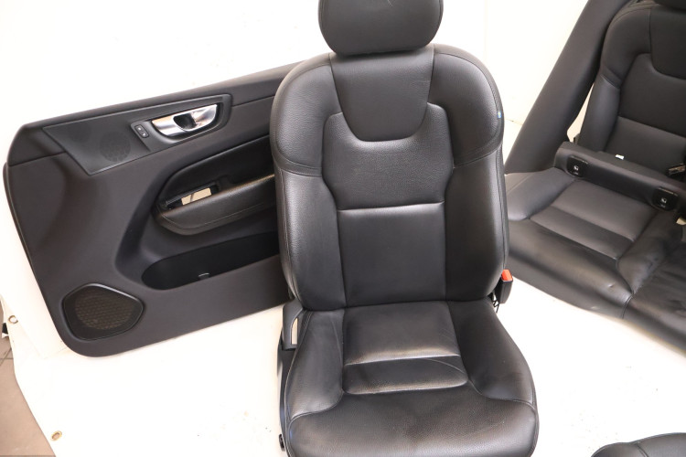 VOLVO XC60 II FOTEL FOTELE KANAPA UK