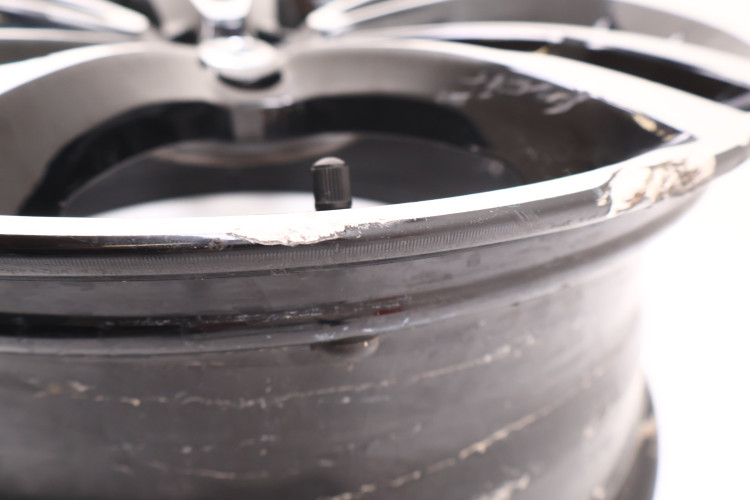 VOLVO XC60 II FELGA ALUMINIOWA 19X7.5 31680355