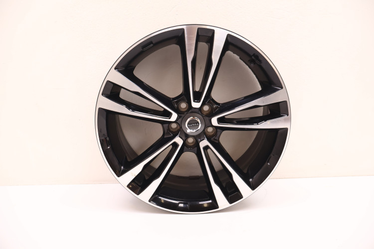 VOLVO XC60 II FELGA ALUMINIOWA 19X7.5 31680355