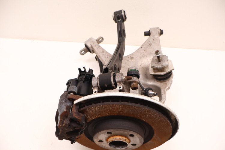 VOLVO XC60 II 2.0 T4 PIASTA ZWROTNICA PRAWA TYŁ 32217286, 32246510, 31687554