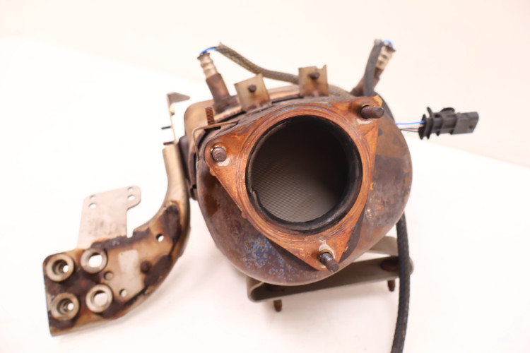 VOLVO XC60 II 2.0 T4 KATALIZATOR 32225475, 31697445