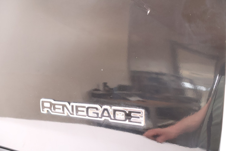 JEEP RENEGADE DRZWI PRAWE PRZÓD 601