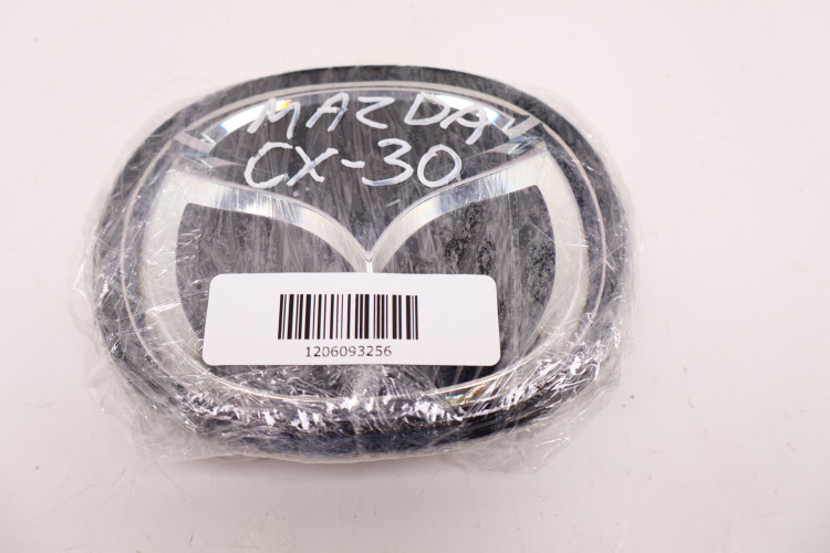MAZDA CX-30 ZNACZEK EMBLEMAT POD RADAR BCKB-51730