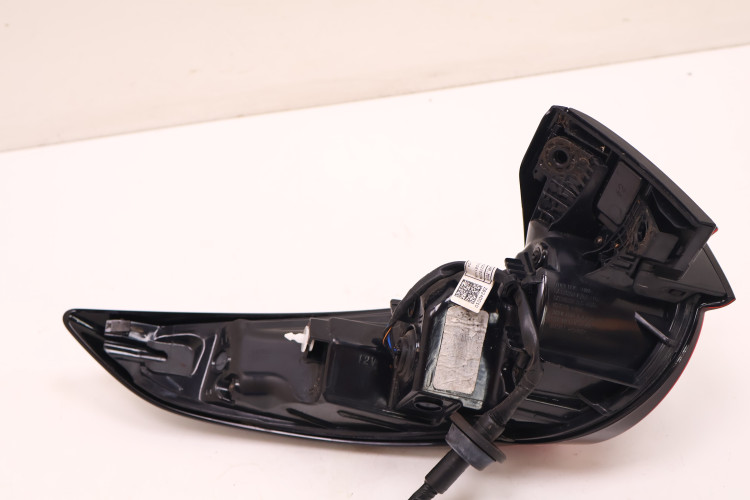 MAZDA CX-30 LAMPA PRAWA TYŁ RDM924-02