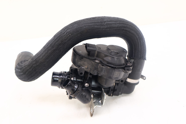 MASERATI GRECALE POMPA WODY TERMOSTAT 500490780, 50548265
