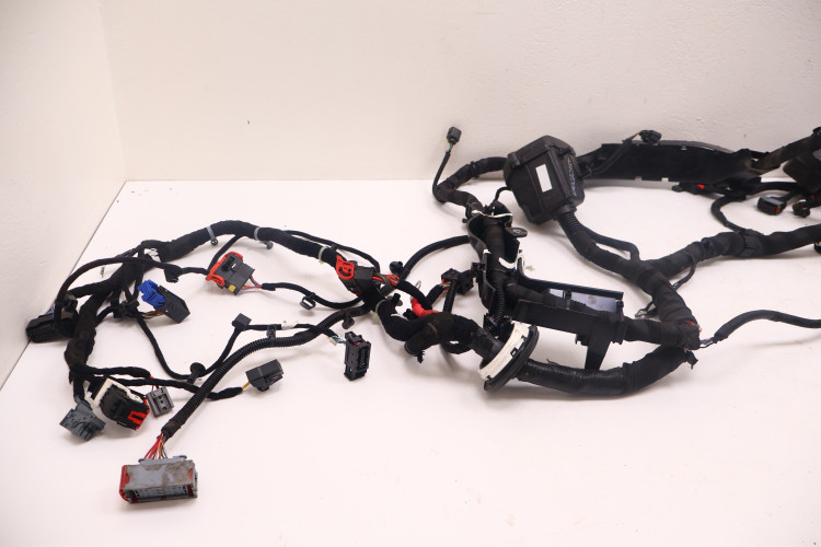 MASERATI GRECALE MODENA 2.0 MILD HYBRID INSTALACJA KOMORY SILNIKA 670222355