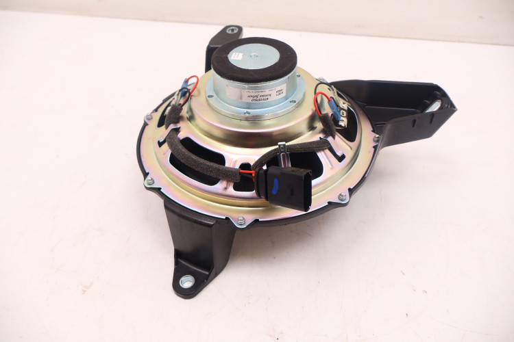MASERATI GRECALE GŁOŚNIK SUBWOOFER 670157537