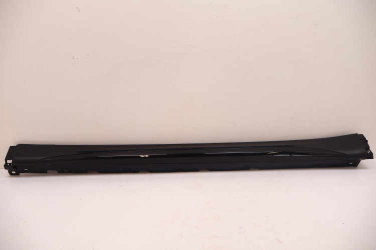 MASERATI GRECALE GT  LISTWA PROGOWA LEWA 670167154, 670195182