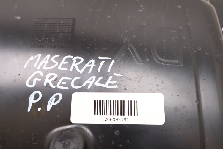 MASERATI GRECALE MODENA NADKOLE PRAWE PRZÓD 670157088, 670214660
