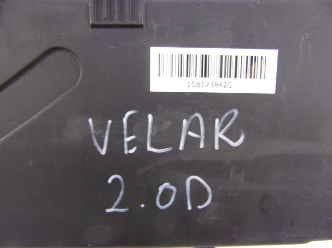 RANGE ROVER VELAR L560 2.0 D SKRZYNKA BEZPIECZNIKÓW