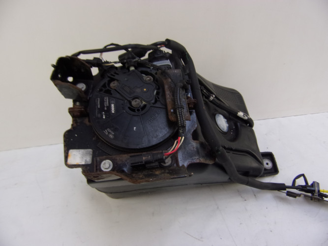 RANGE ROVER VELAR L560 2.0 D ZBIORNIK POMPA ADBLUE HK83-5J228-A