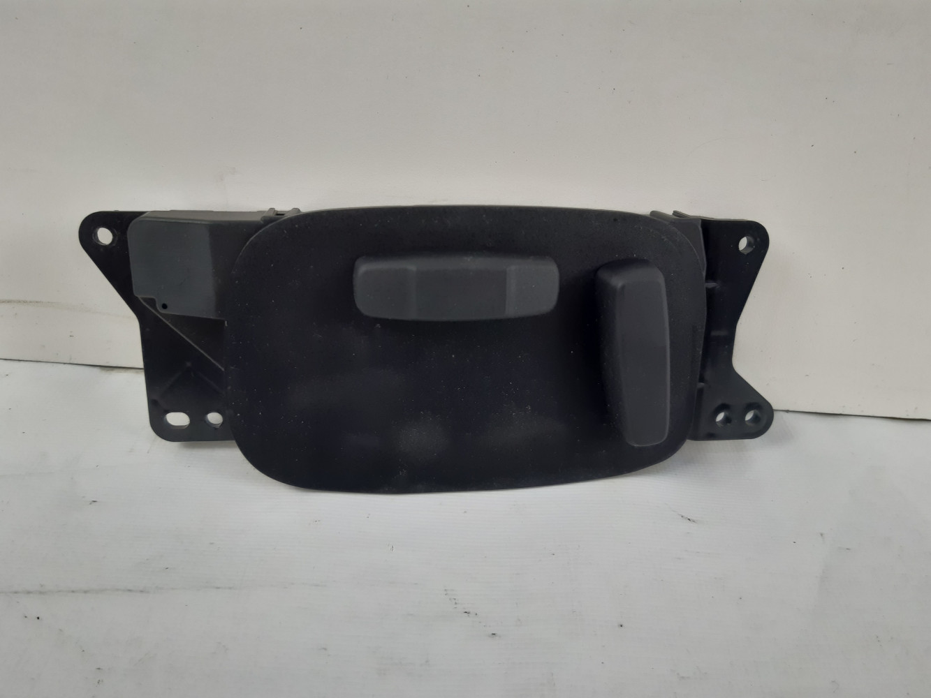 RANGE ROVER VELAR L560 PRZEŁĄCZNIK PANEL FOTELA PRAWY GX73-14B566-DA