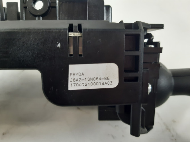 RANGE ROVER VELAR L560 2.0 D PRZEŁĄCZNIK ZESPOLONY J8A2-13N064-BB
