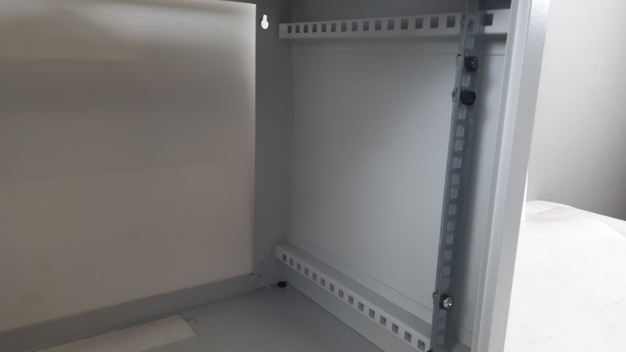 Szafa rack 45,5cm x 39,5cm x 56,5cm