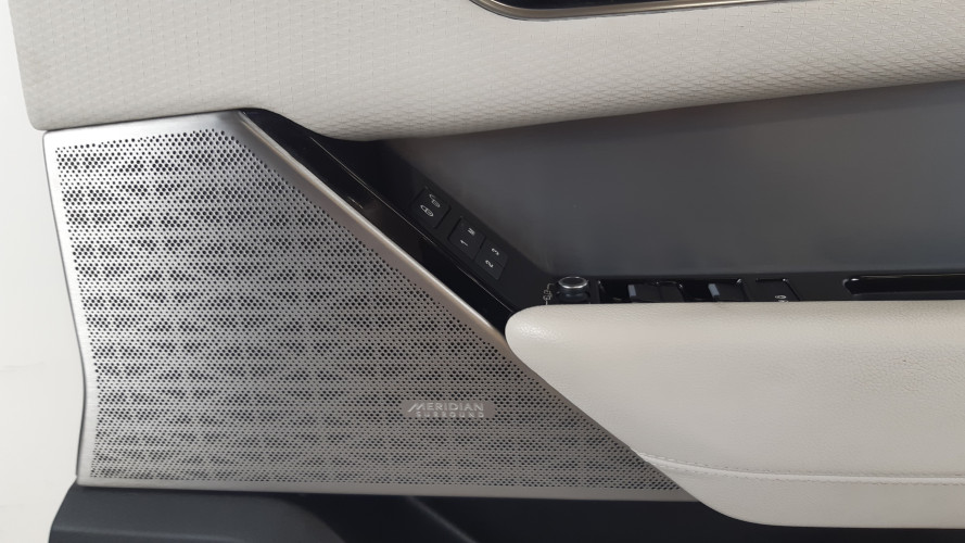 RANGE ROVER VELAR L560 BOCZEK DRZWI PRAWY PRZÓD J8A2-20162-AAW