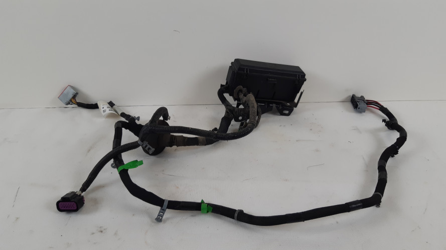 JEEP CHEROKEE KL 2.0 MTJ SKRZYNKA BEZPIECZNIKÓW 68165473AD