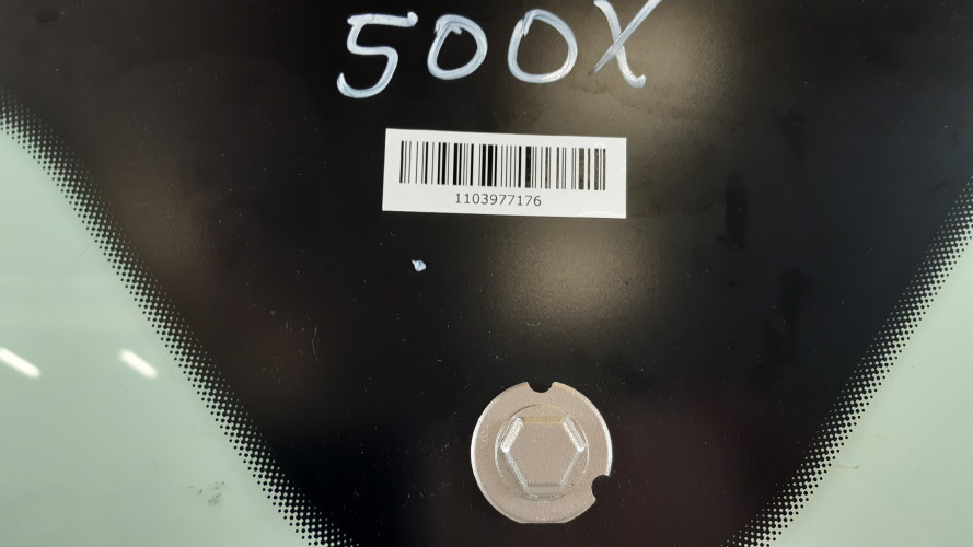 FIAT 500X SZYBA CZOŁOWA PRZÓD