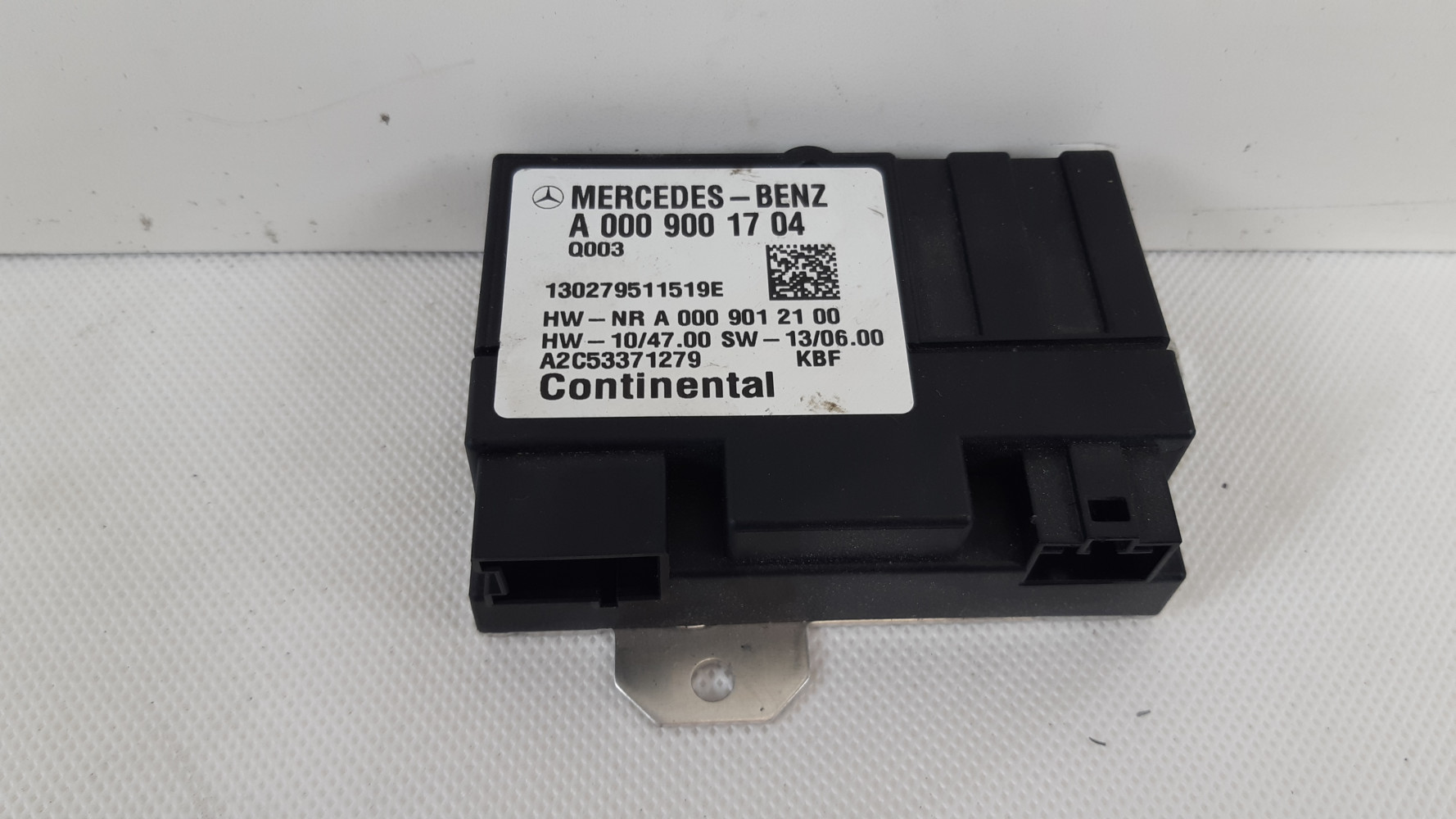 MERCEDES A KLASA W176 1.8 CDI MODUŁ POMPY PALIWA A0009001704