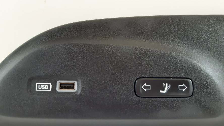 CHRYSLER PACIFICA 16- USB PANEL REGULACJI FOTELA PRAWY PRZÓD 6DB40DX9AE
