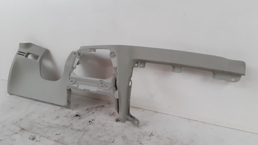 VOLVO XC40 OSŁONA DESKI ROZDZIELCZEJ 31442616