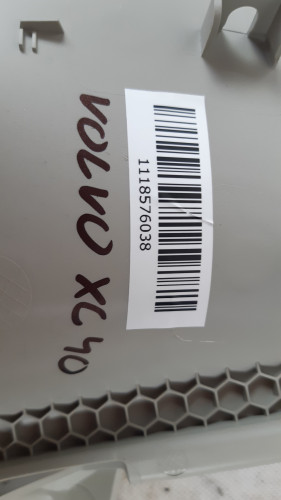 VOLVO XC40 OSŁONA DESKI ROZDZIELCZEJ 31442616