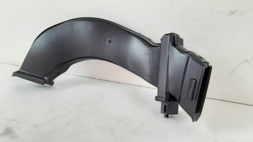 VOVLO XC90 II WLOT DOLOT POWIETRZA LEWY 31390847