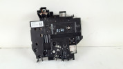 VOLVO XC40 T5 SKRZYNKA BEZPIECZNIKÓW 32265898