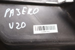 MITSUBISHI PAJERO III IV 5D BOCZEK BAGAŻNIKA PRAWY MR391266