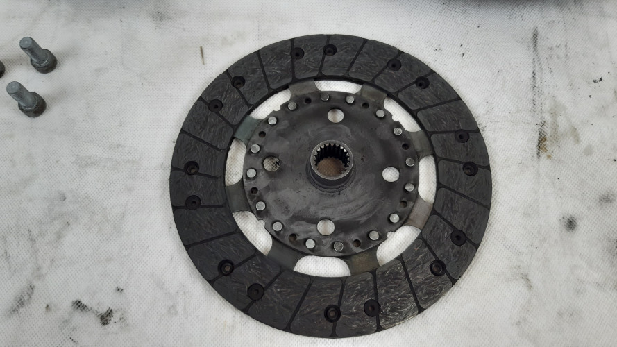 NISSAN DACIA RENAULT 1.3/1.6 TCE/SCE SPRZĘGŁO TARCZA DOCISK 302053062R