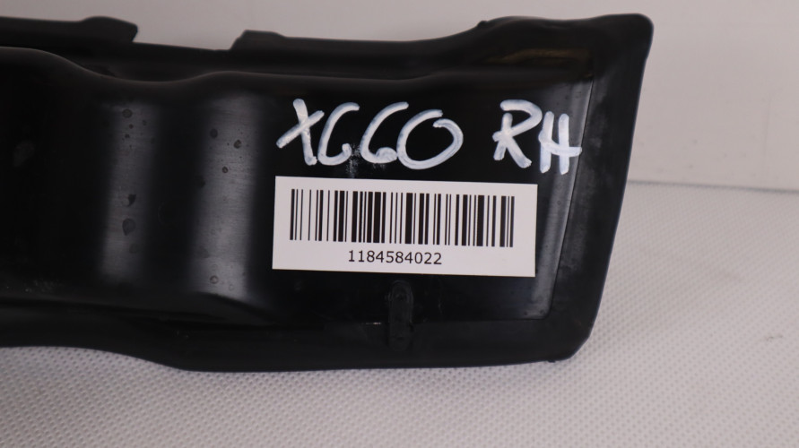 VOLVO XC60 II WYGŁUSZENIE BŁOTNIKA PRAWE PRZÓD 31425388