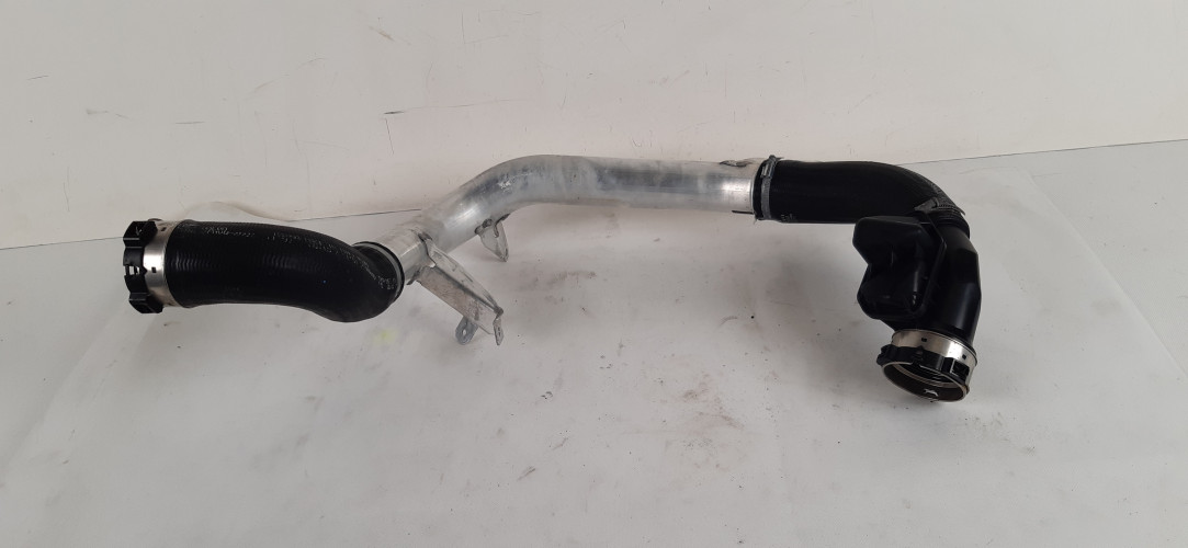 VOLVO XC60 II 2.0 T8 PRZEWÓD INTERCOOLERA 31422062, 31370288, 31657761, 31422061
