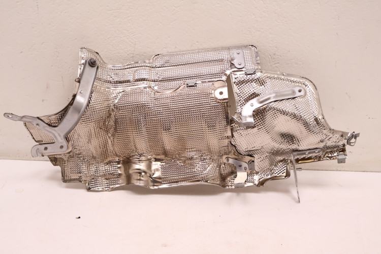 MERCEDES-BENZ CLE A236 300 4MATIC OSŁONA TERMICZNA A2541424100, A2542030000