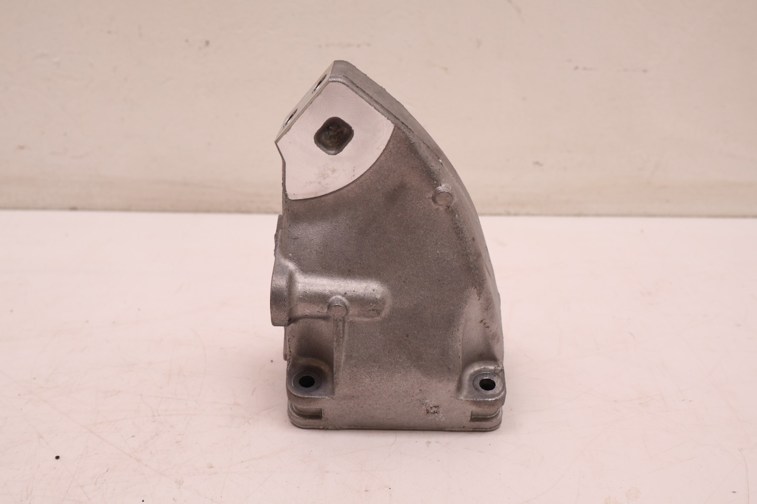 MERCEDES-BENZ CLE A236 300 4MATIC ŁAPA PODUSZKA SILNIKA A6542231400