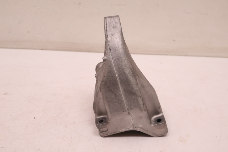 MERCEDES-BENZ CLE A236 300 4MATIC ŁAPA PODUSZKA SILNIKA A6542231400