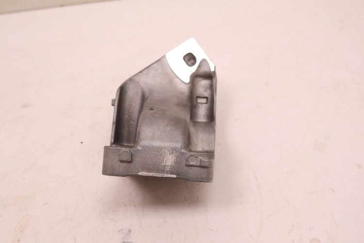 MERCEDES-BENZ CLE A236 300 4MATIC ŁAPA PODUSZKA SILNIKA A6542234700