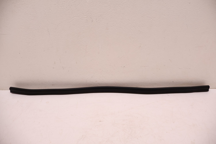 MERCEDES-BENZ CLE A236 USZCZELKA MASKI KOMORY SILNIKA A2068871600