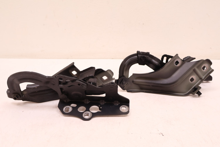 MERCEDES-BENZ CLE A236 ZAWIASY MASKI A2068803801, A2068803901