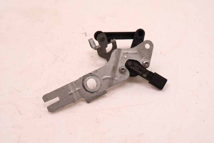 MERCEDES-BENZ CLE A236 CZUJNIK POZIOMOWANIA ŚWIATEŁ A0009053713
